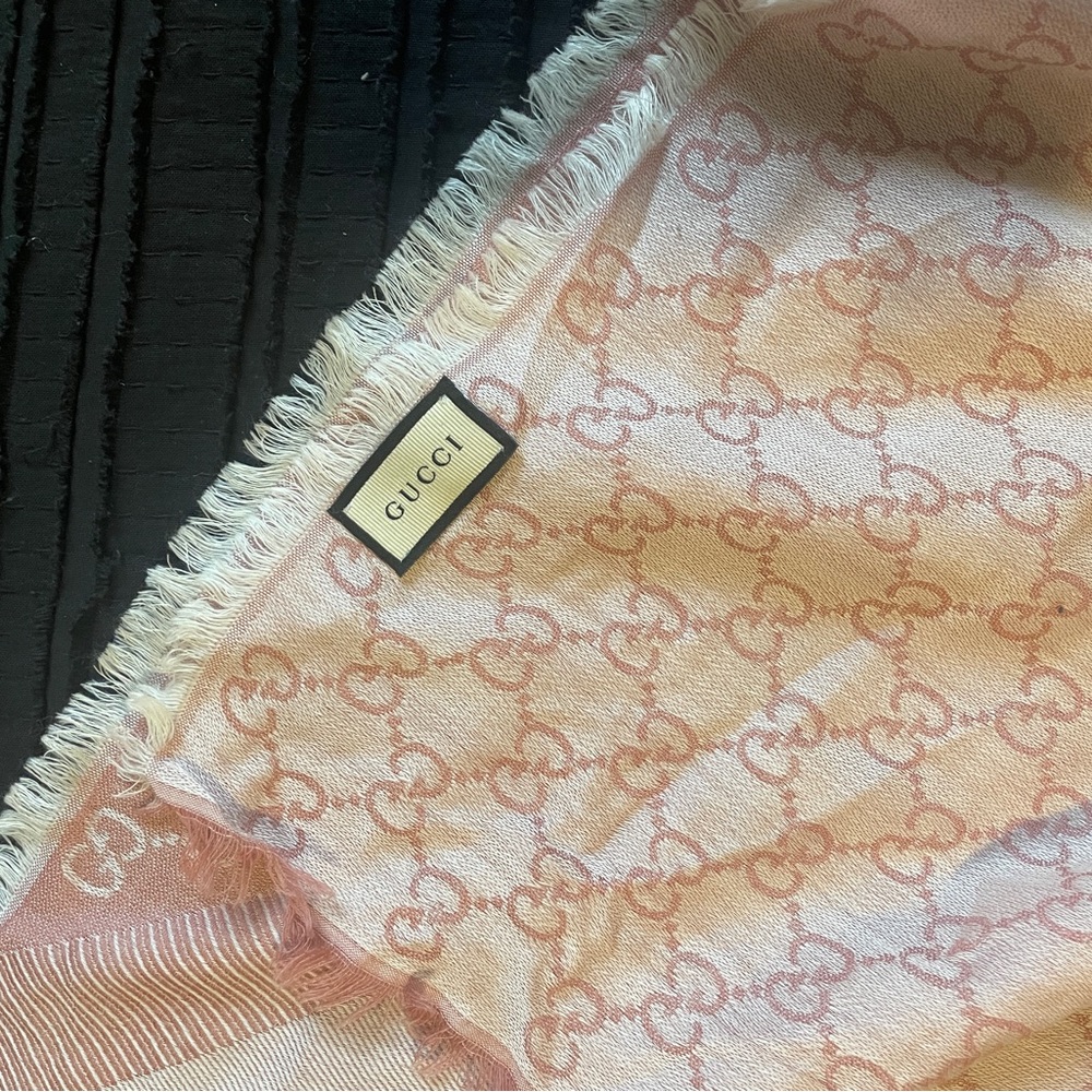 2 Toned Pink Gucci Scarf